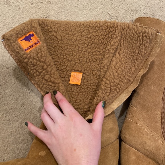 Rocket Dog 8 1/2 Camel Faux Suede & Shearling Boots - Picture 6 of 14